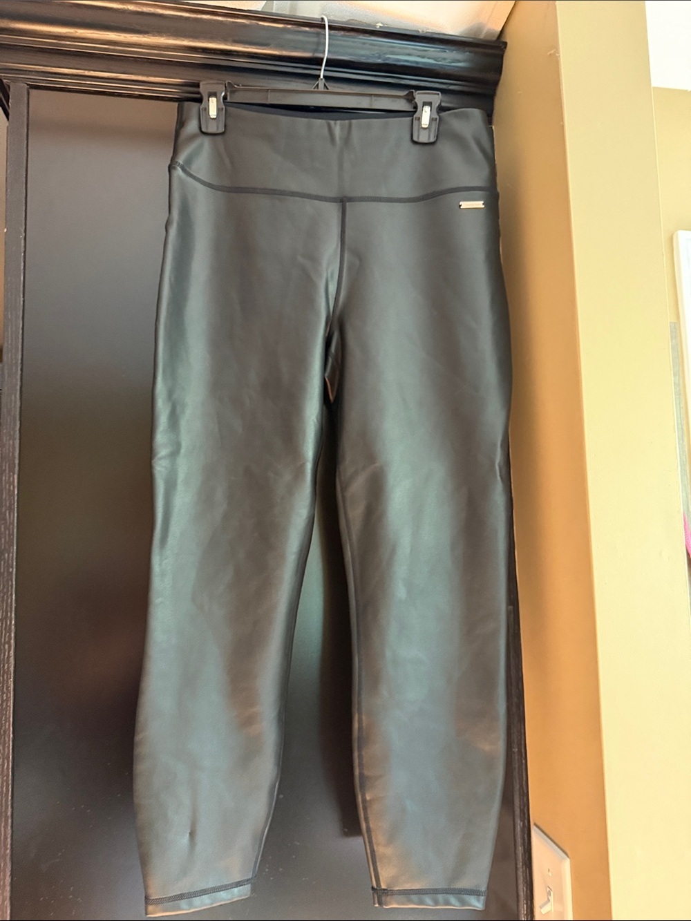 Faux Leather Sweaty Betty L Black Leggings